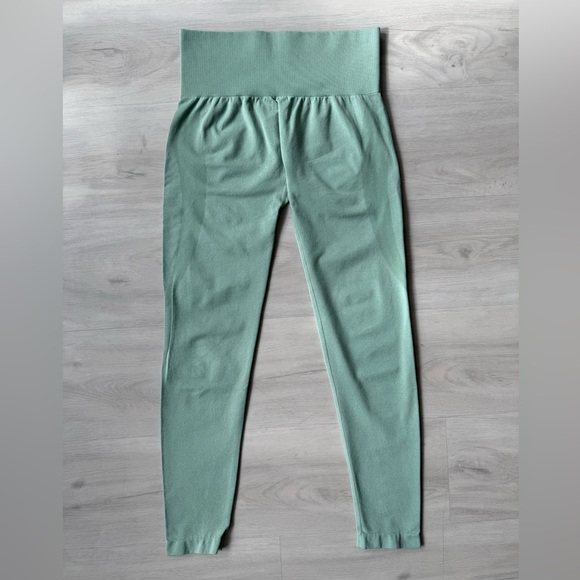 Mint Green High-Waisted Leggings - Picture 5 of 12